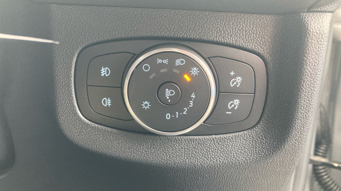 Ford Transit Courier Diesel 1.5 EcoBlue Trend Van - Image 21